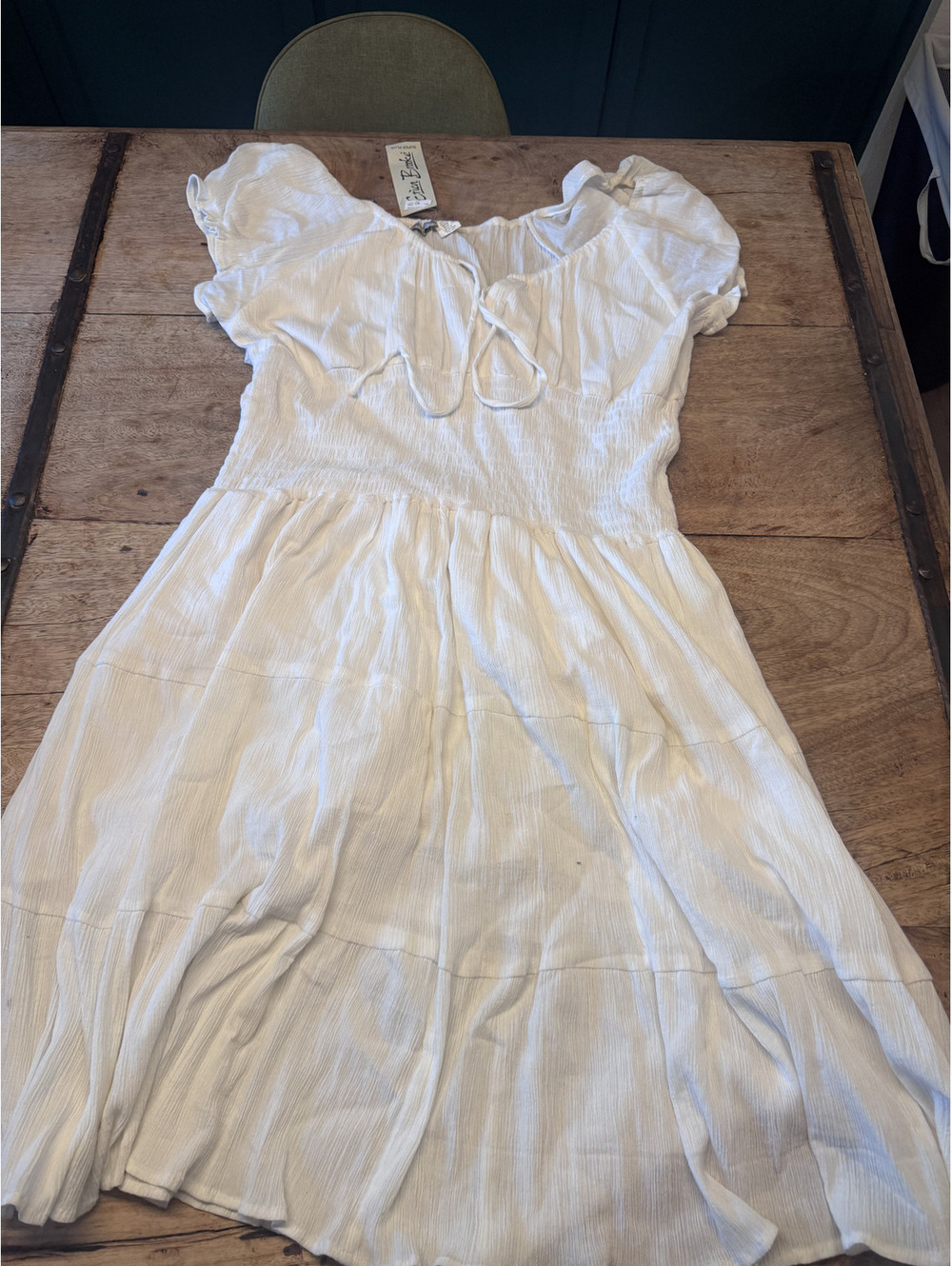 Erica Brooke White Boho Tiered Mini Dress 26 Smocked Ruffle Puff Sleeve Festival